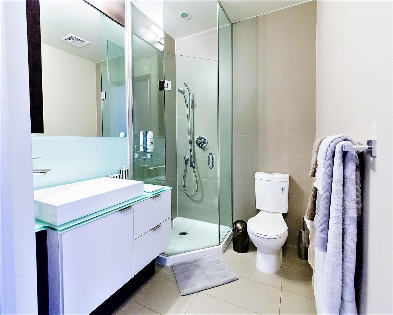 Upscale Suite At Cn Tower, Metro Convention & Rogers Centre Toronto Eksteriør billede